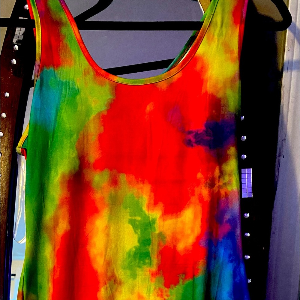 Multi colored dress ! Summer blow out sake .;Sz m